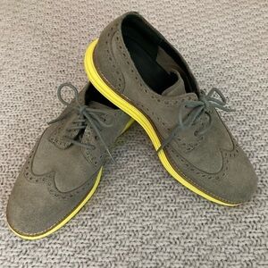 COLE HAAN Lunargrand Sz 7 (M) 9-9.5 (W) Oxford  Wingtip Gray Suede Shoes